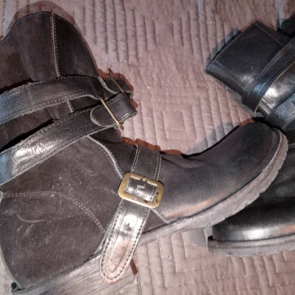 Fiorentini Baker Italy Black Leather Buckle Boots - Picture 4 of 16